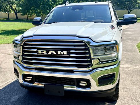 Used 2019 RAM 2500 Limited AWD/4WD image 1