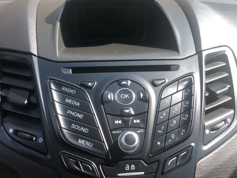 Used 2019 Ford Fiesta S image 12