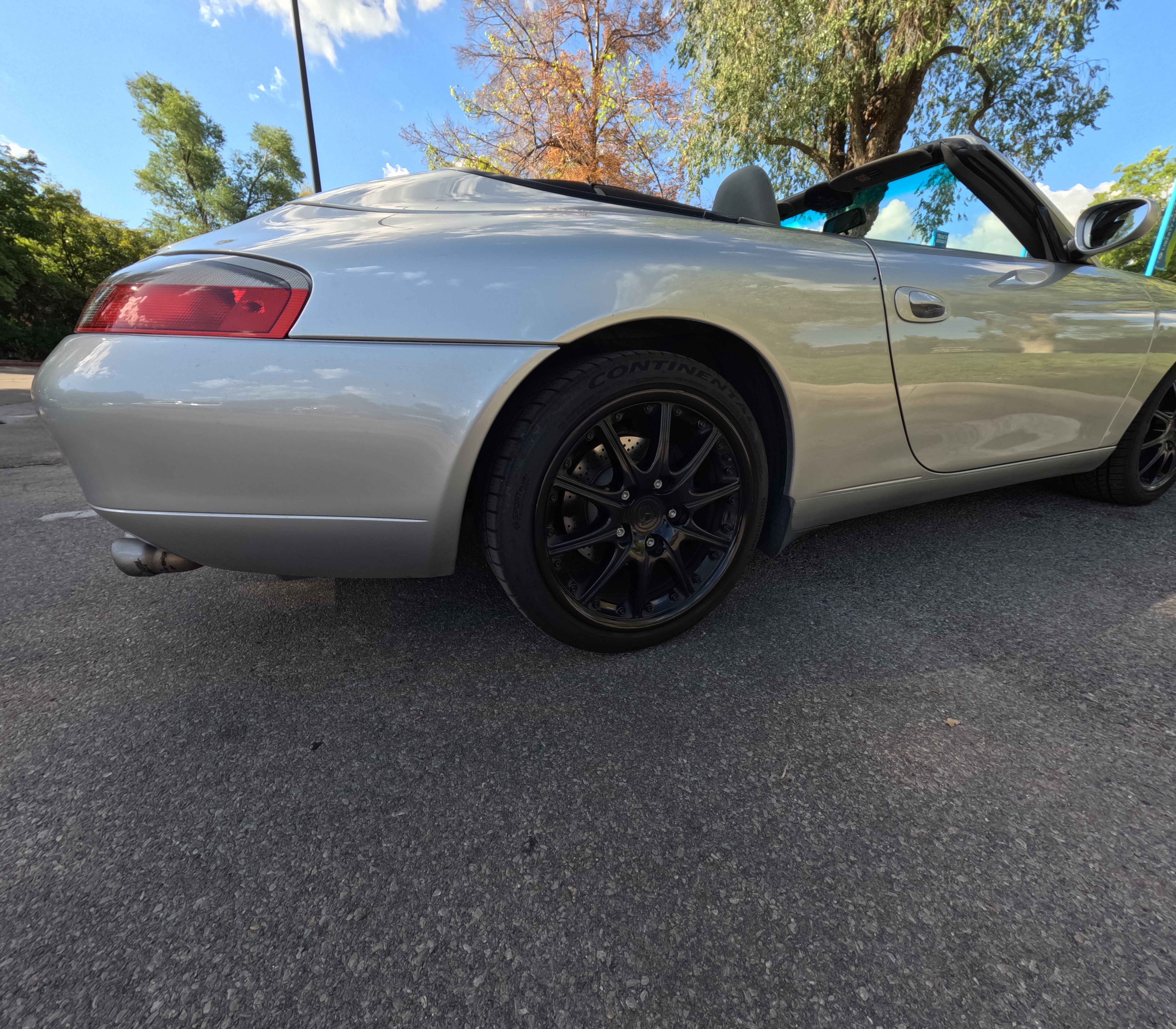 Used 2001 Porsche 911 Cabriolet image 13