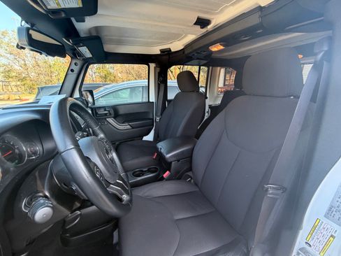 Used 2017 Jeep Wrangler Unlimited Sport w/ Quick Order Package 24S image 12