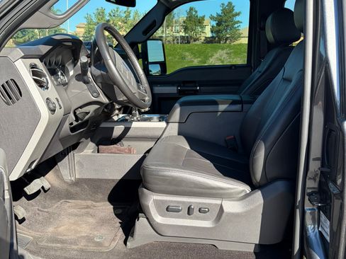 Used 2015 Ford F250 Lariat image 12