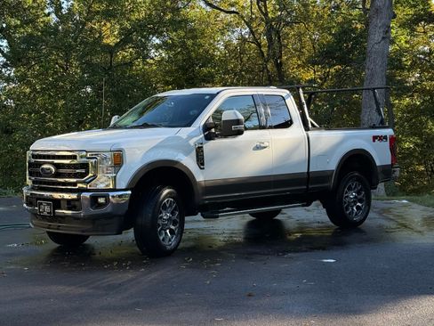 Used 2022 Ford F250 Lariat w/ Lariat Value Package image 1
