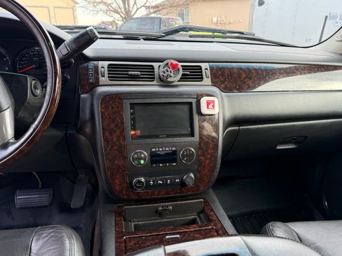 Used 2012 GMC Sierra 2500 Denali w/ Suspension Package, Off-Road image 6