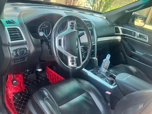 Used 2013 Ford Explorer Sport AWD/4WD image 2
