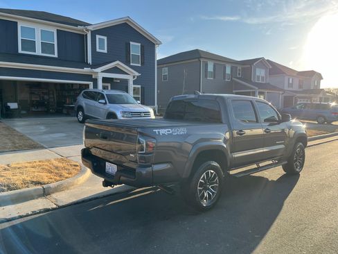 Used 2021 Toyota Tacoma TRD Sport w/ TRD Premium Sport Package image 14