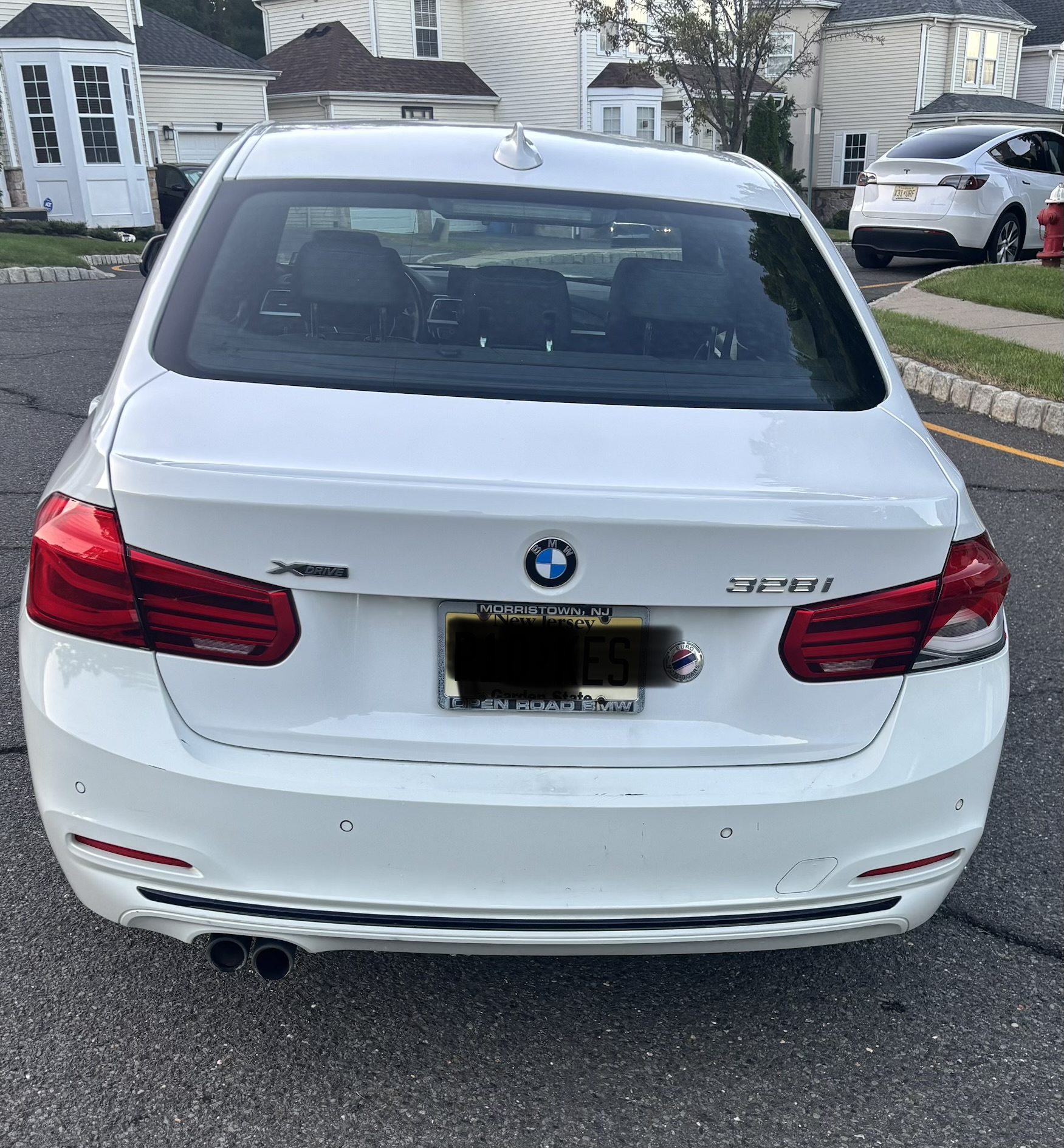 Used 2016 BMW 328i xDrive Sedan AWD/4WD image 11