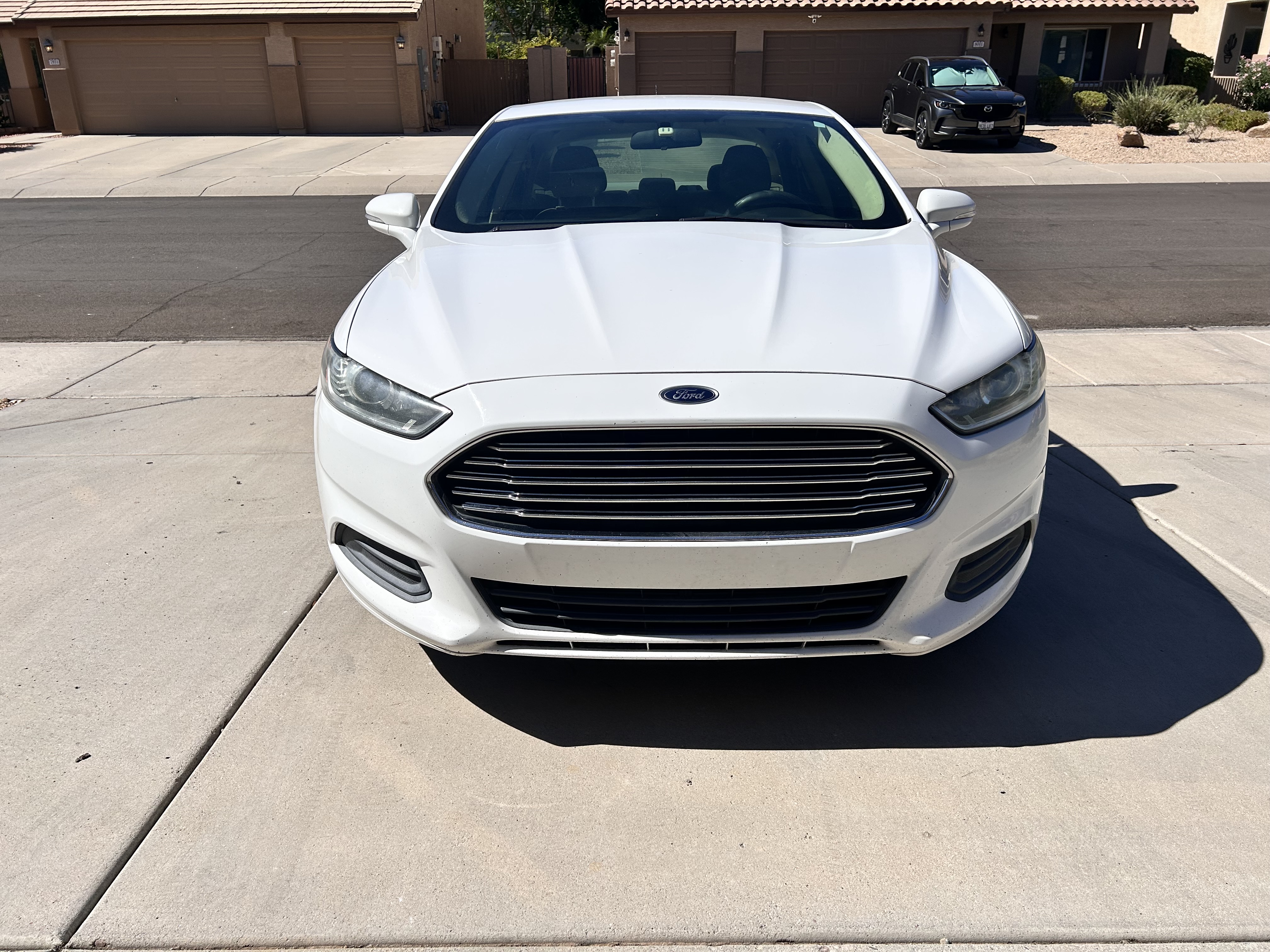 Used 2014 Ford Fusion SE FWD image 11