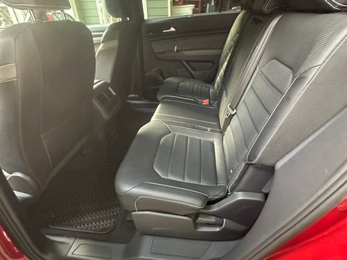 Used 2022 Volkswagen Atlas Cross Sport SEL Premium R-Line AWD/4WD image 12