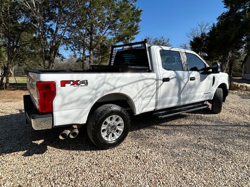 Used 2020 Ford F250 XL w/ STX Appearance Package image 2
