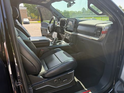 Used 2021 Ford F150 Raptor w/ Equipment Group 801A High AWD/4WD image 17
