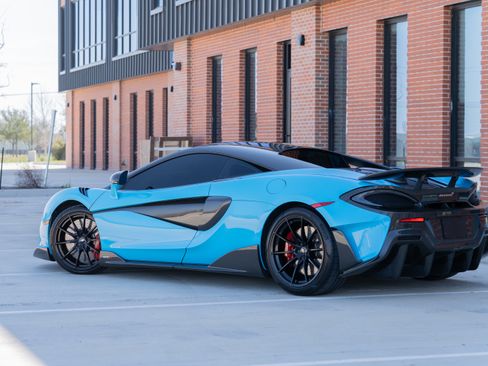Used 2019 McLaren 600LT RWD image 12