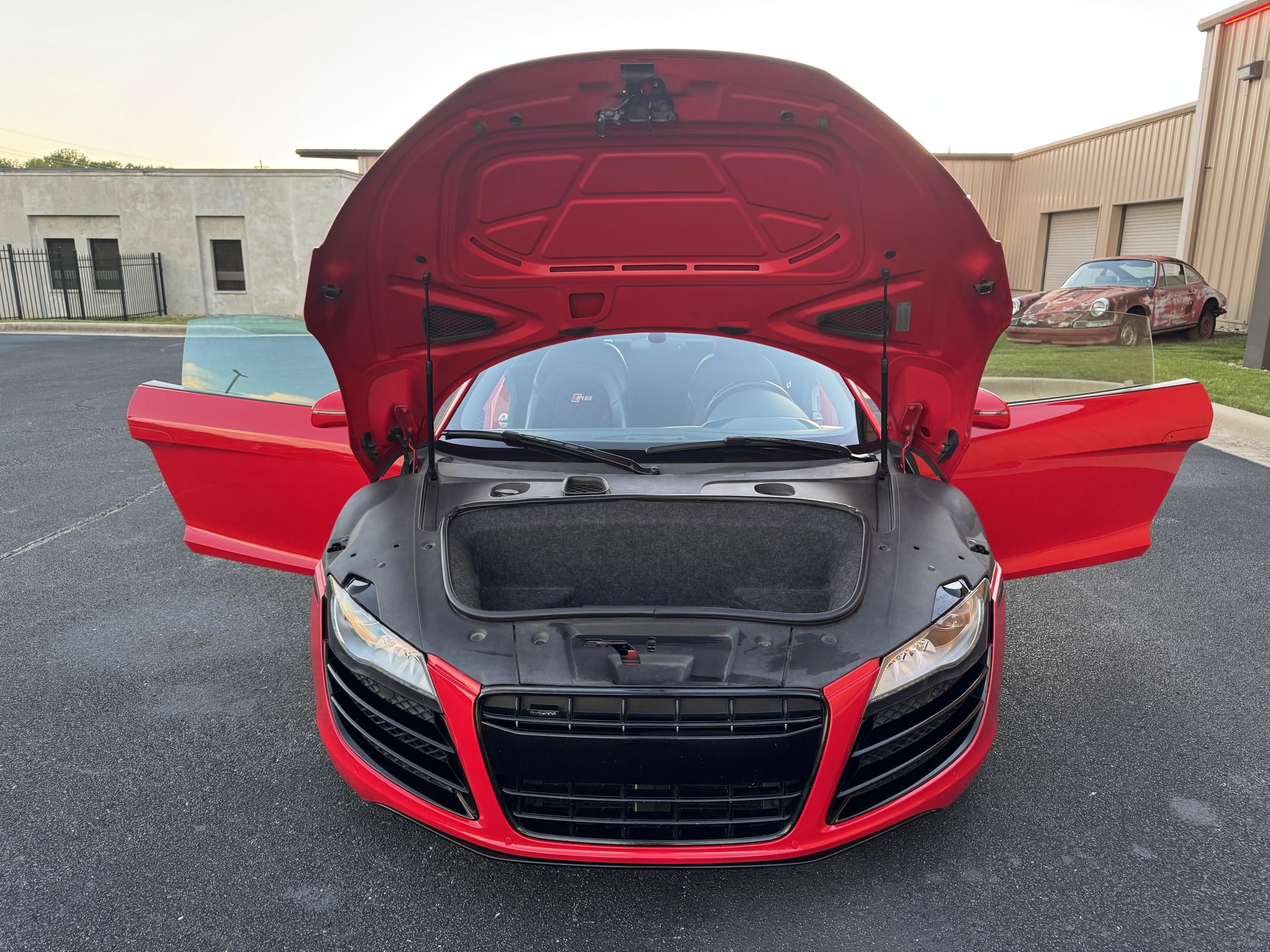 Used 2011 Audi R8 V10 AWD/4WD image 11