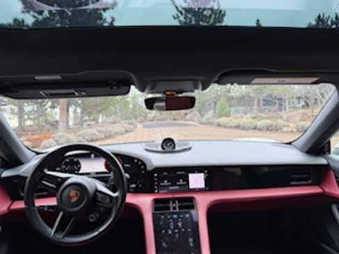 Used 2021 Porsche Taycan 4S image 8