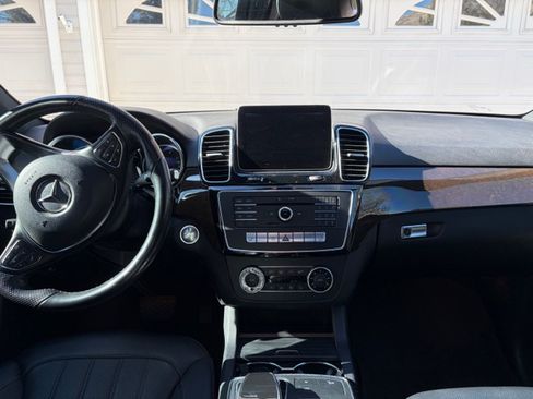 Used 2018 Mercedes-Benz GLE 350 4MATIC image 10