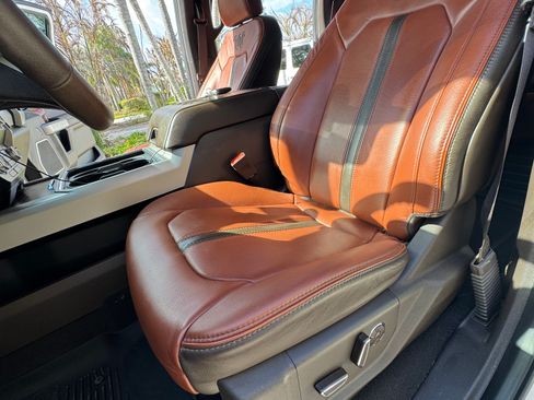 Used 2019 Ford F450 King Ranch w/ King Ranch Ultimate Package image 15