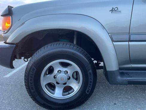 Used 1997 Toyota Land Cruiser image 22