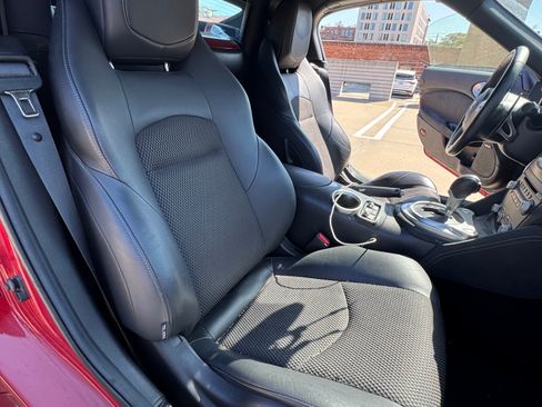 Used 2012 Nissan 370Z Touring w/ Sport Pkg image 11