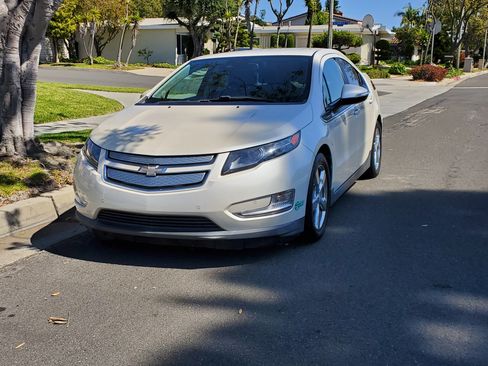 Used 2013 Chevrolet Volt Premium w/ Premium Trim Package image 12