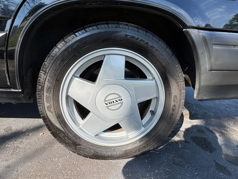 Used 1992 Volvo 940 GLS RWD image 14