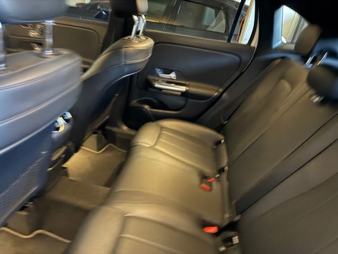 Used 2021 Mercedes-Benz GLA 250 image 4