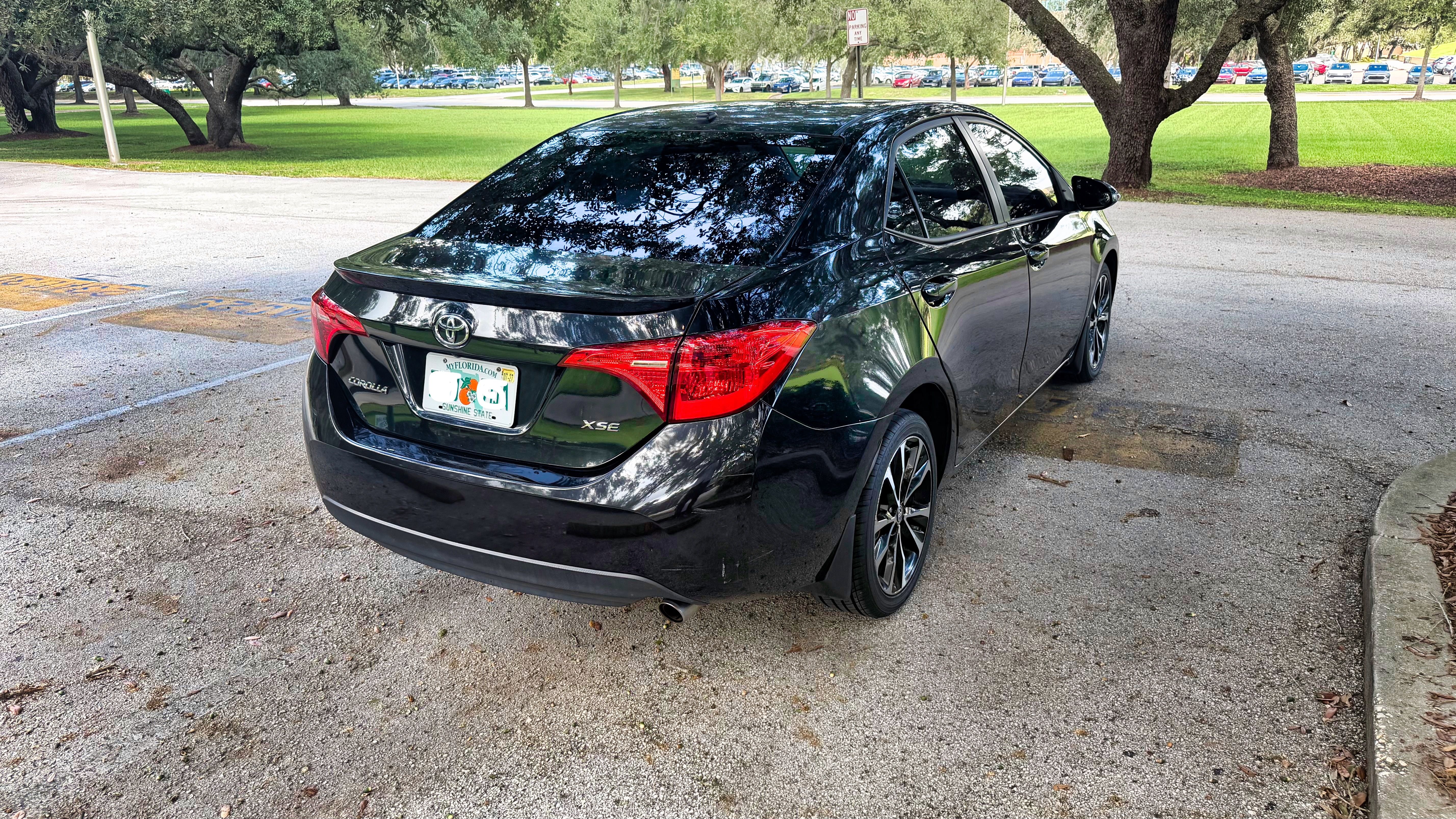 Used 2017 Toyota Corolla XSE w/ Carpet Mat Package (TMS) FWD image 5