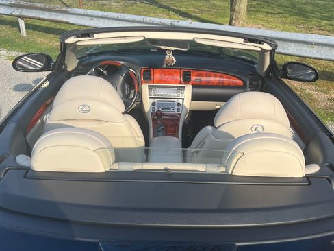 Used 2006 Lexus SC 430 Convertible RWD image 4