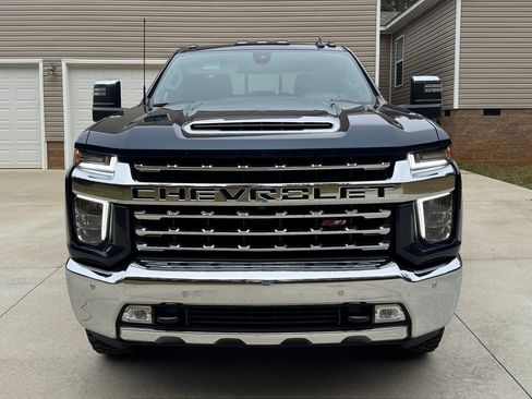 Used 2021 Chevrolet Silverado 2500 LTZ w/ LTZ Premium Package image 2