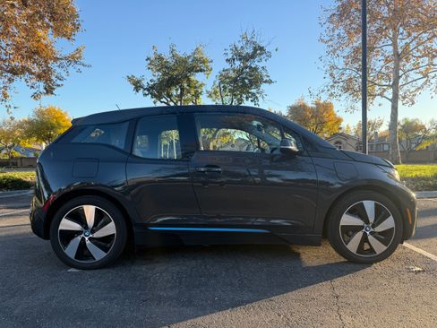 Used 2014 BMW i3 w/ Range Extender image 9