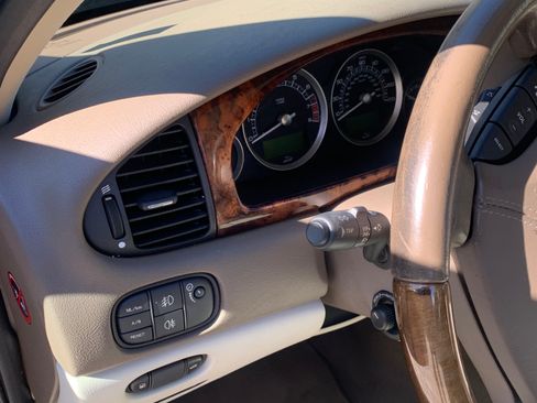 Used 2005 Jaguar S-TYPE 4.2 image 13