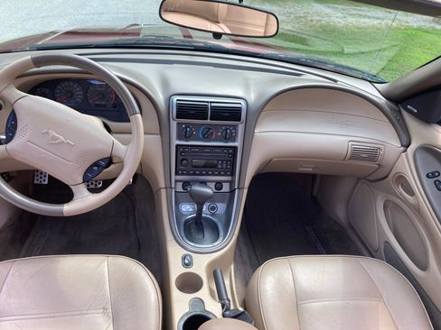 Used 2004 Ford Mustang Premium RWD image 14