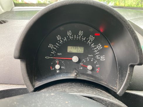 Used 2000 Volkswagen Beetle GLS FWD image 22