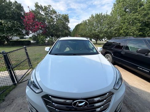 Used 2013 Hyundai Santa Fe Sport 2.0T FWD image 2
