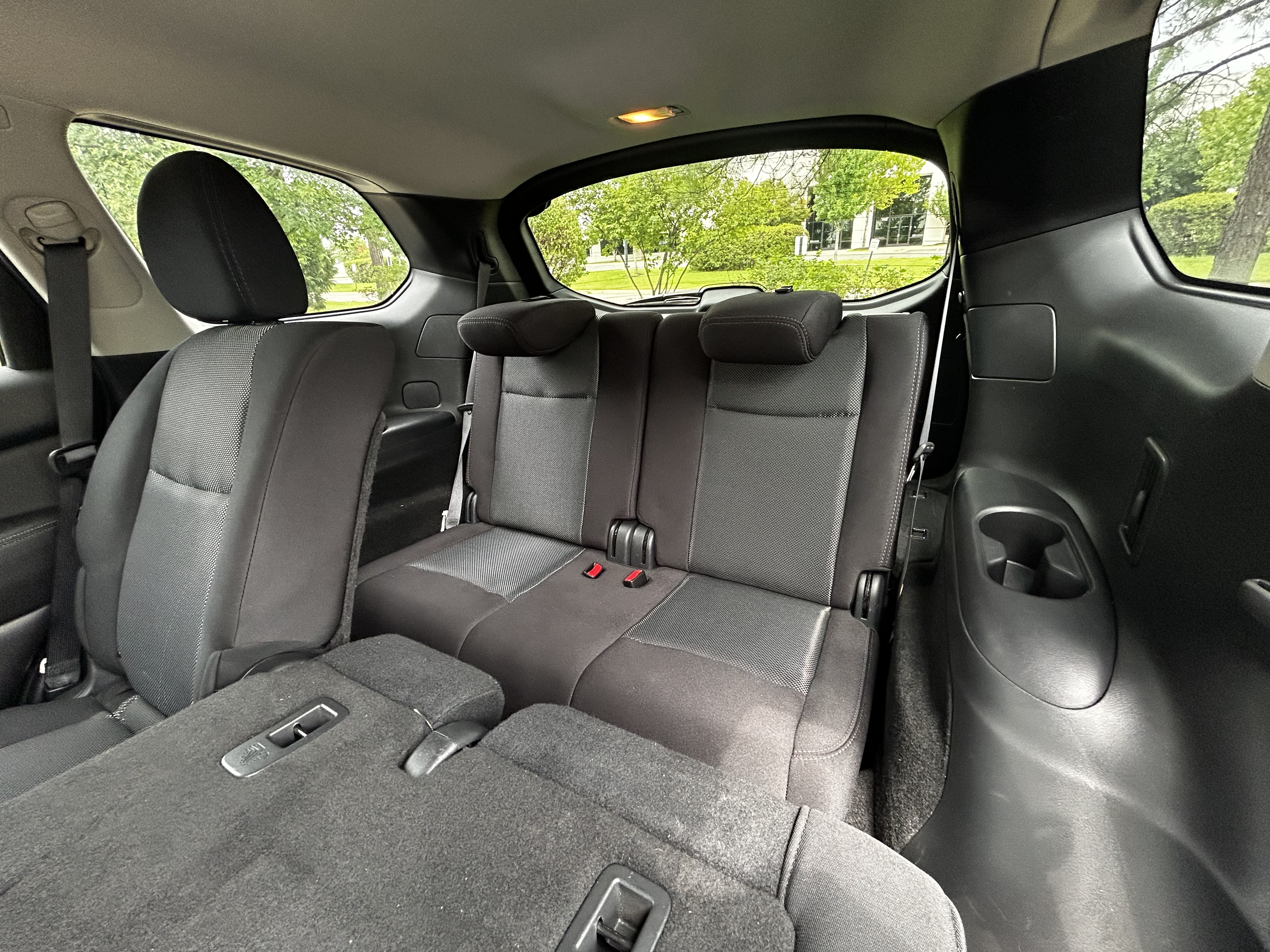 Used 2019 Nissan Pathfinder S AWD/4WD image 10