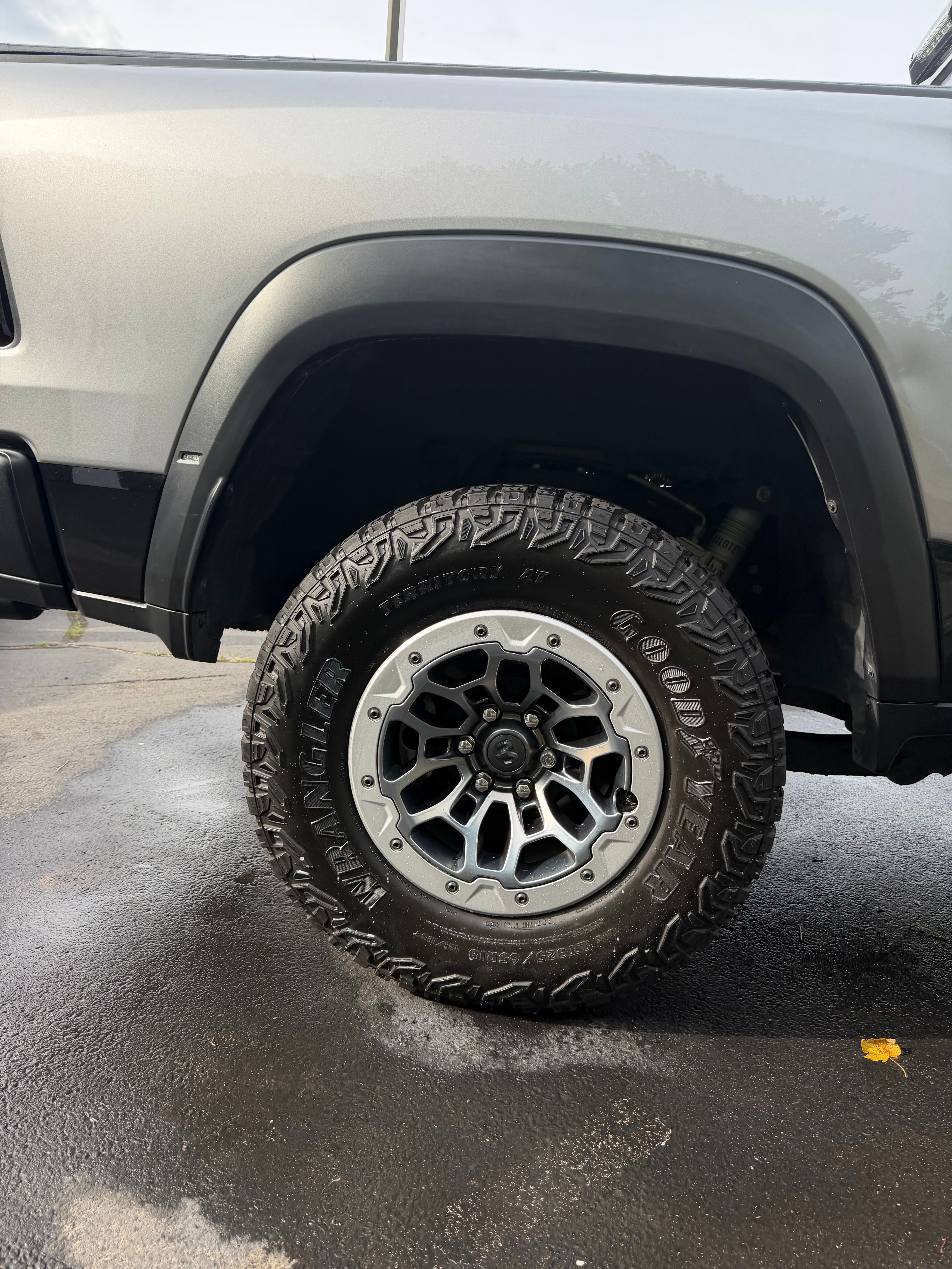 Used 2021 RAM 1500 TRX w/ TRX Level 2 Equipment Group AWD/4WD image 10