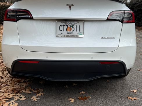 Used 2022 Tesla Model Y Performance image 2