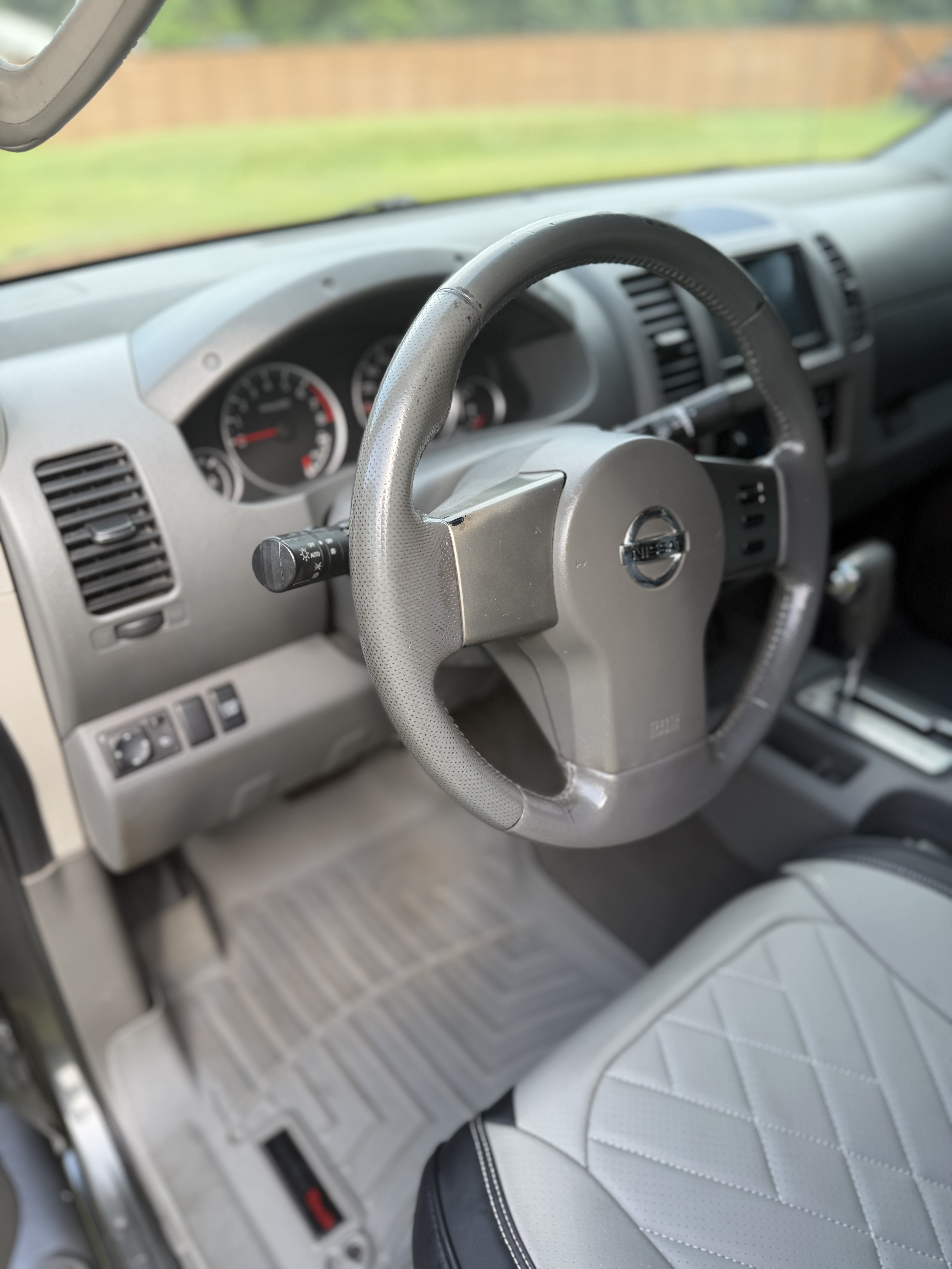 Used 2006 Nissan Frontier LE RWD image 19