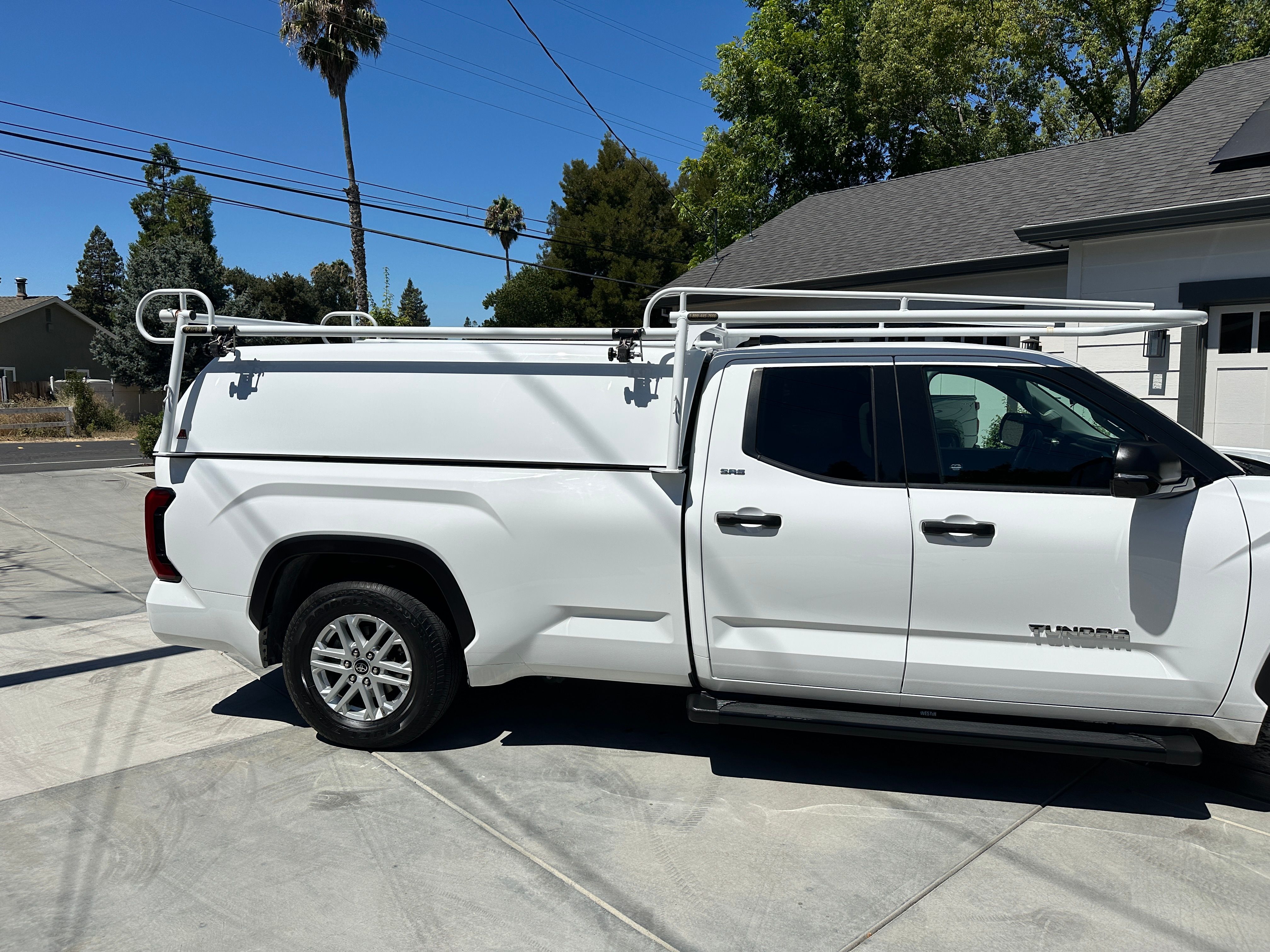 Used 2022 Toyota Tundra SR5 w/ SR5 Convenience Package RWD image 9