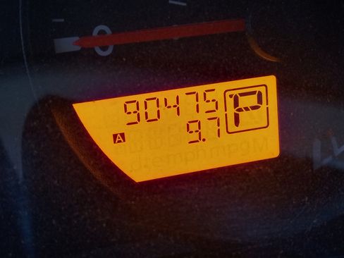 Used 2013 Nissan Xterra S image 11