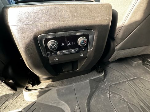 Used 2023 Chevrolet Suburban Premier w/ Premium Package image 14