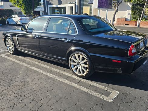 Used 2008 Jaguar XJ8 L image 9