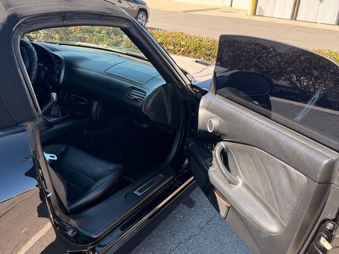 Used 2003 Honda S2000 image 13