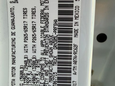 Used 2022 Toyota Tacoma TRD Sport w/ Technology Package image 13