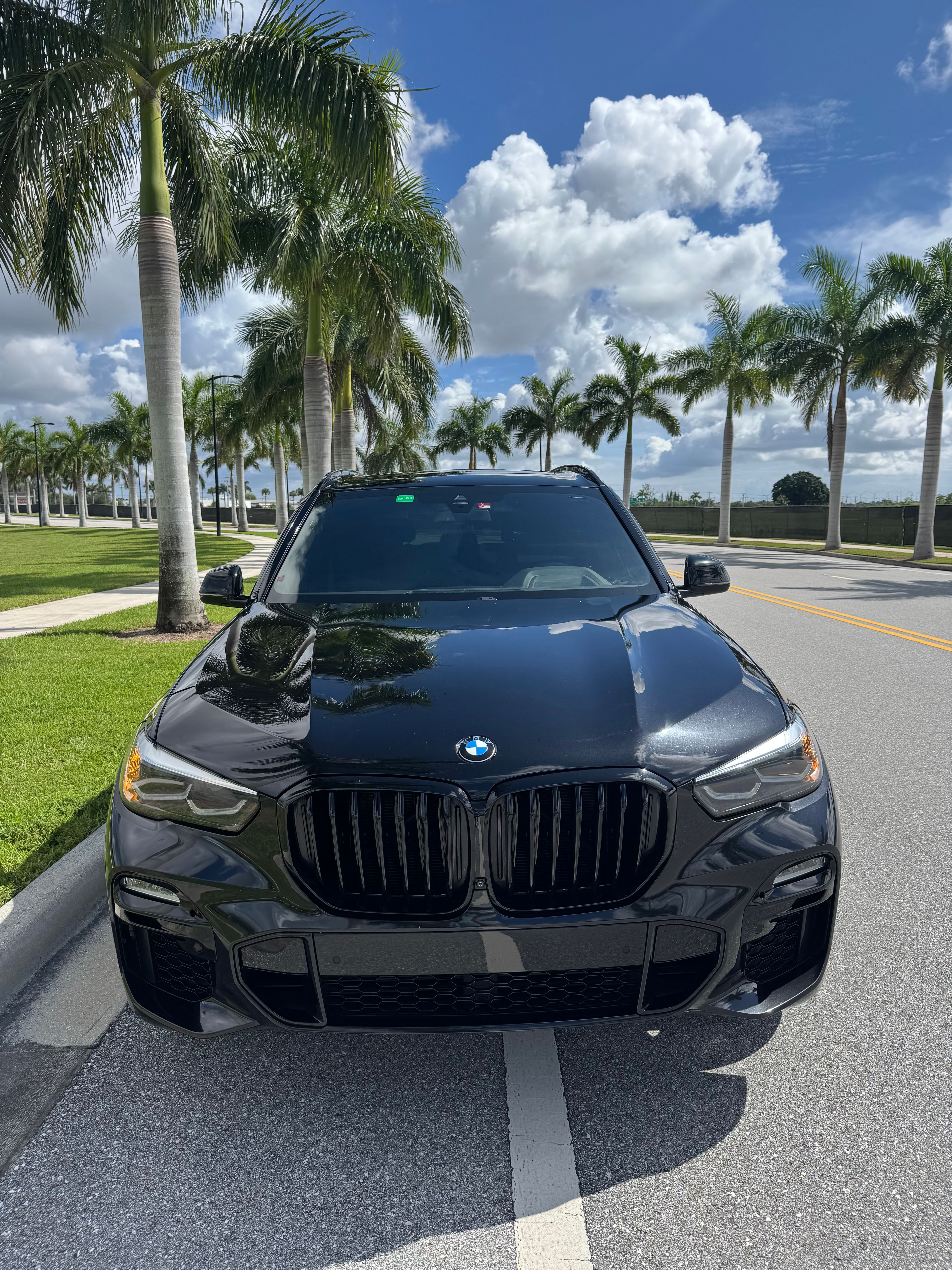 Used 2021 BMW X5 sDrive40i w/ M Sport Package RWD image 2