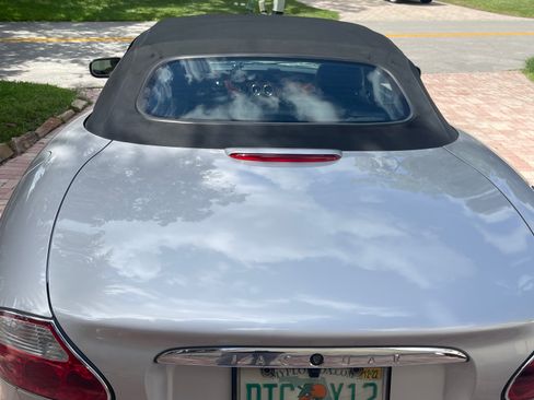Used 2005 Jaguar XK8 Convertible image 14