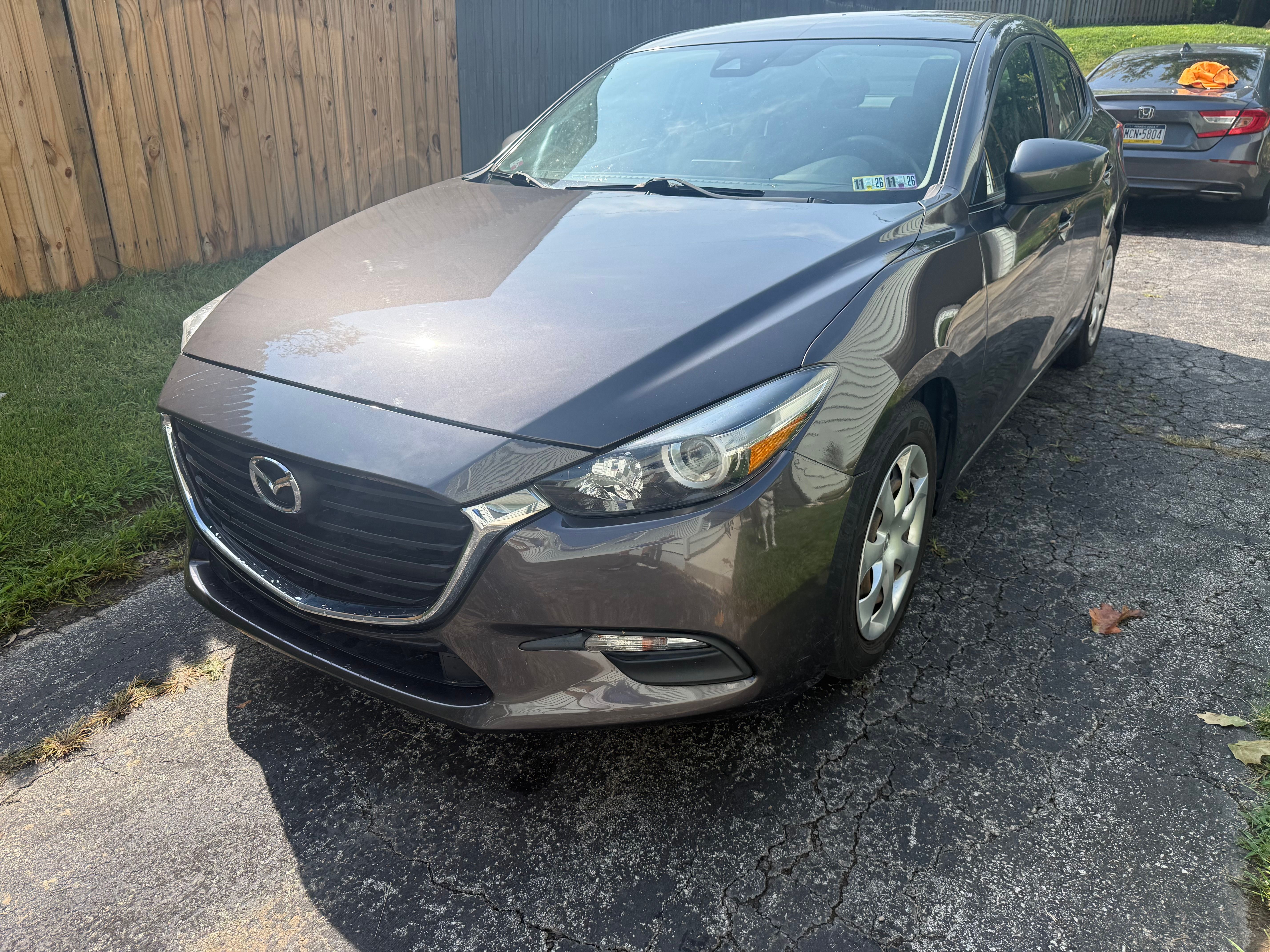 Used 2018 MAZDA MAZDA3 Sport FWD image 16
