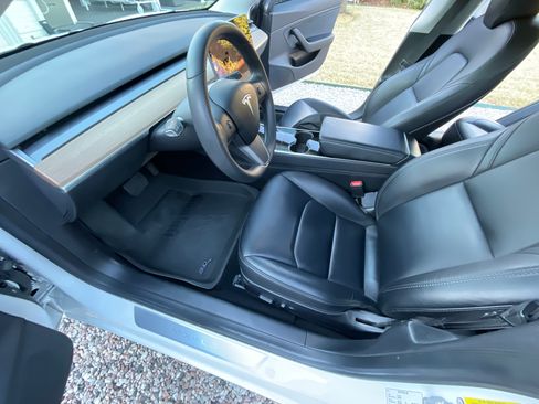 Used 2019 Tesla Model 3 Standard Range Plus image 20