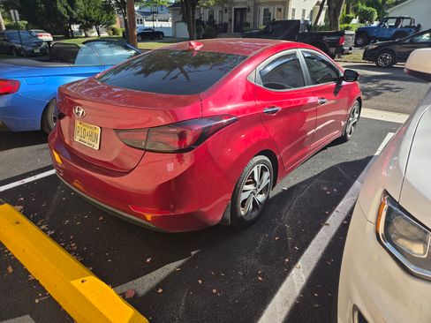 Used 2016 Hyundai Elantra Limited w/ Option Group 04 image 4