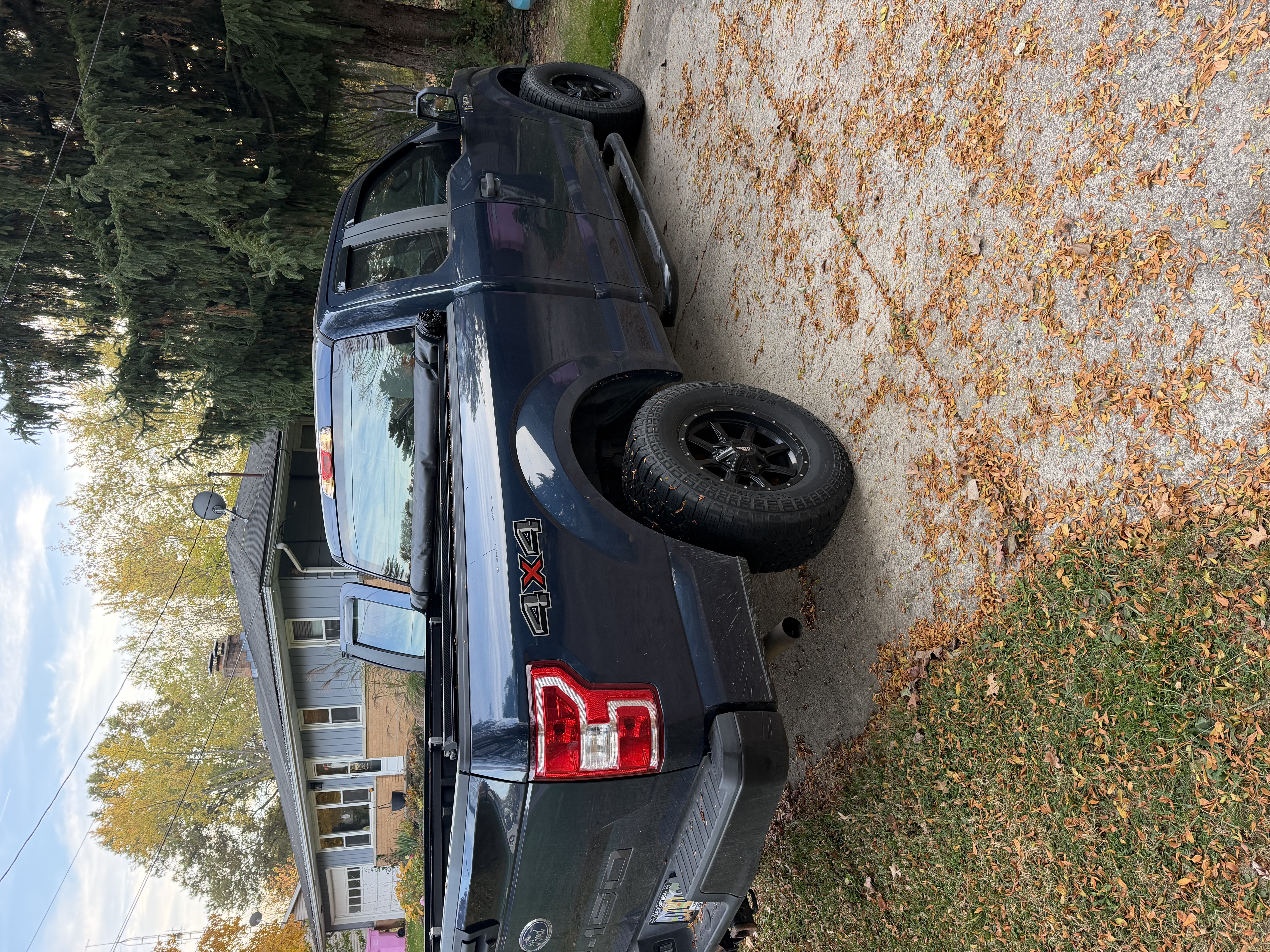 Used 2018 Ford F150 XL w/ Equipment Group 101A Mid AWD/4WD image 9
