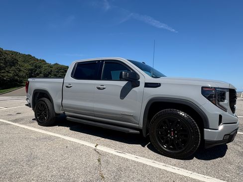 Used 2024 GMC Sierra 1500 Elevation AWD/4WD image 20