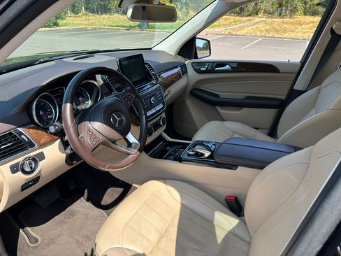 Used 2017 Mercedes-Benz GLS 450 4MATIC image 11